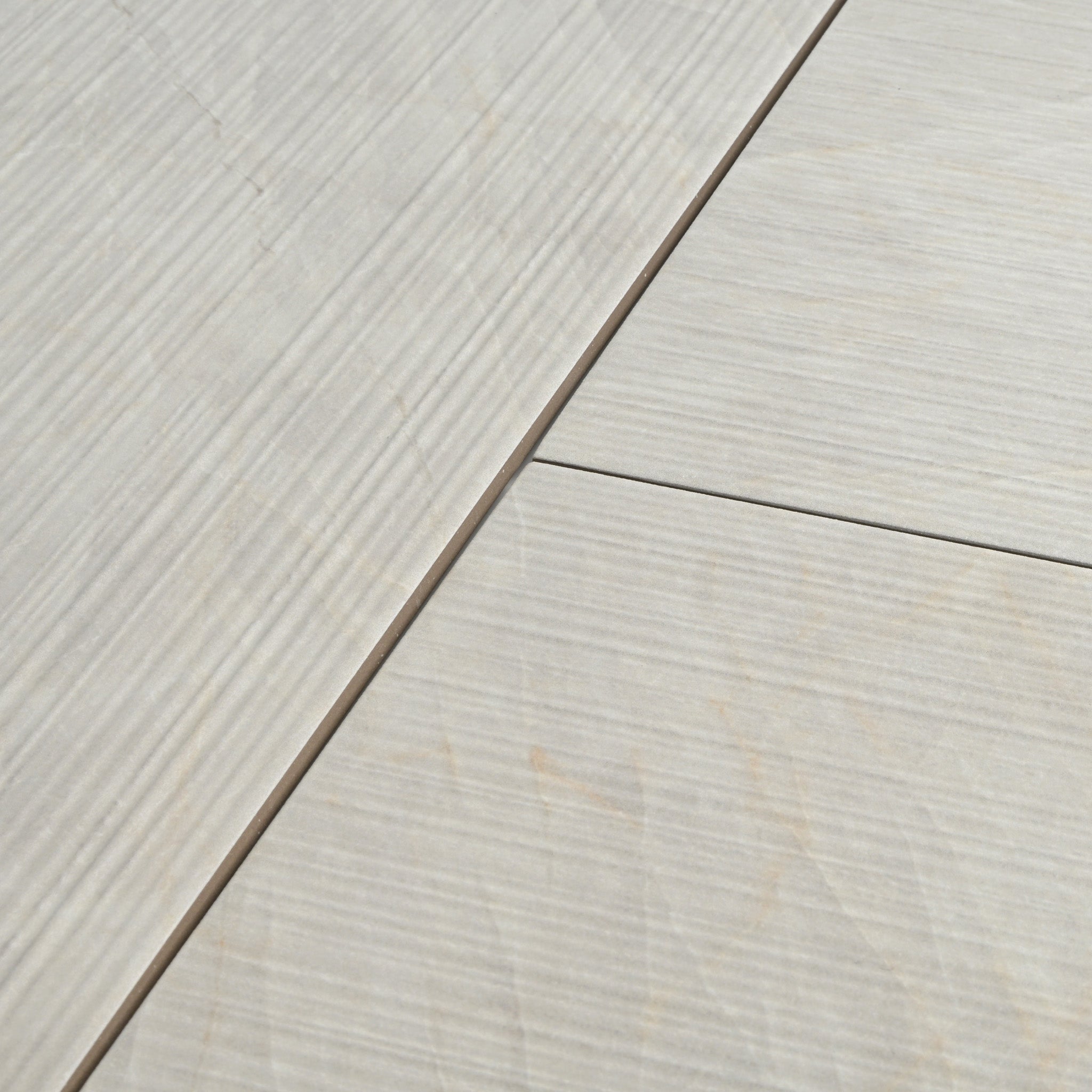 Adele Pearl Fluted Tile