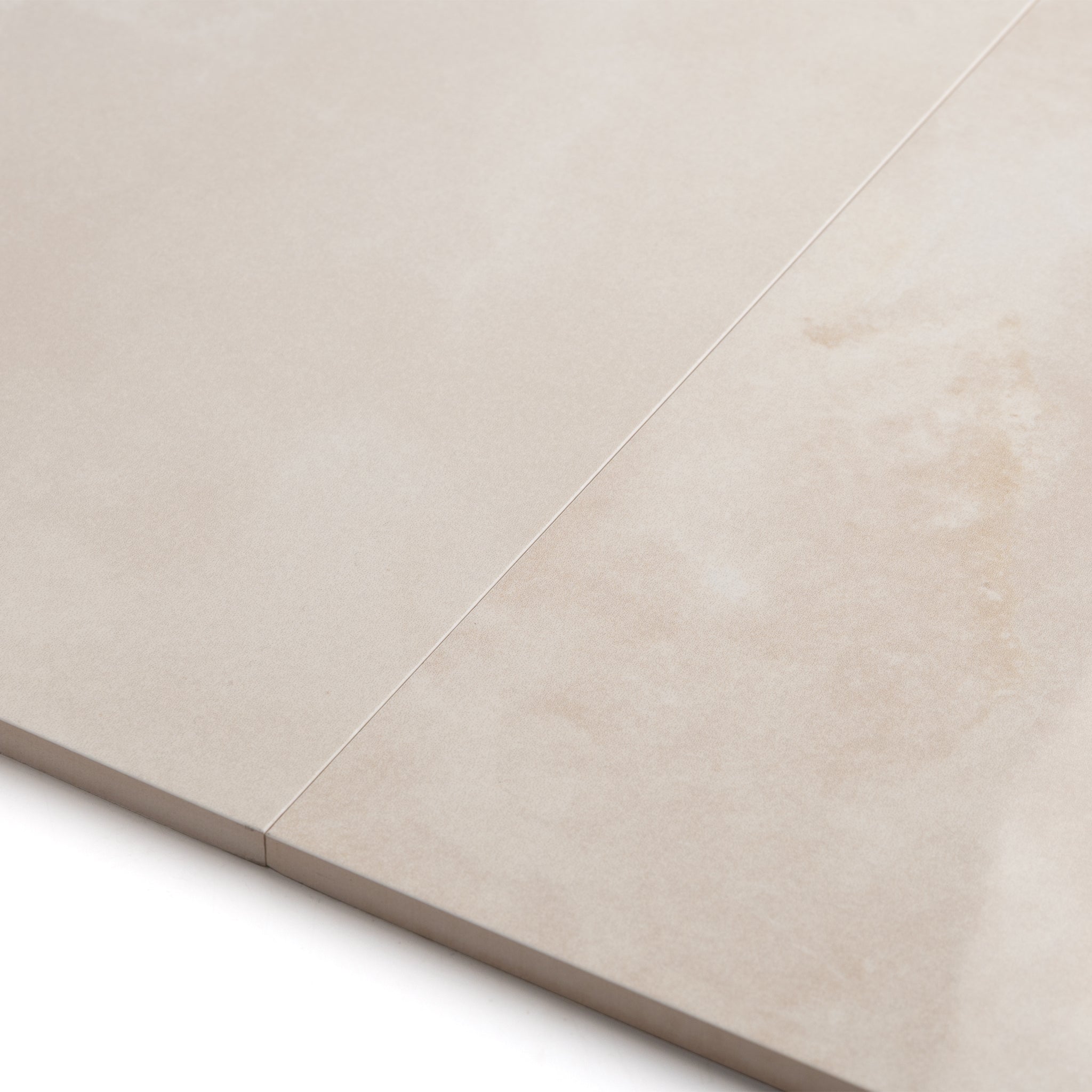 Aura Ivory Gloss Tile