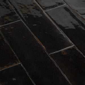 Dwell Black Tile