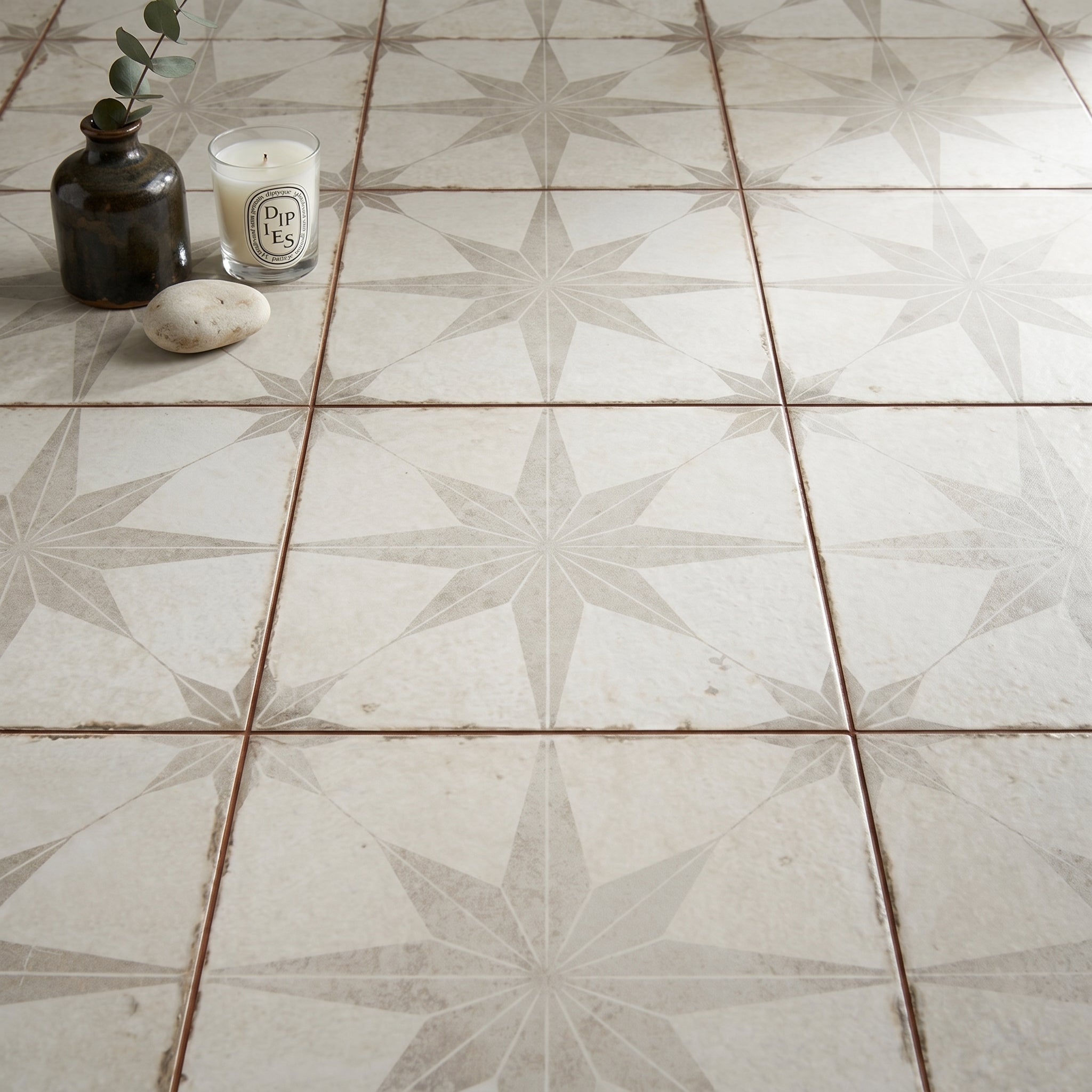 Heritage Star White Patterned Tile