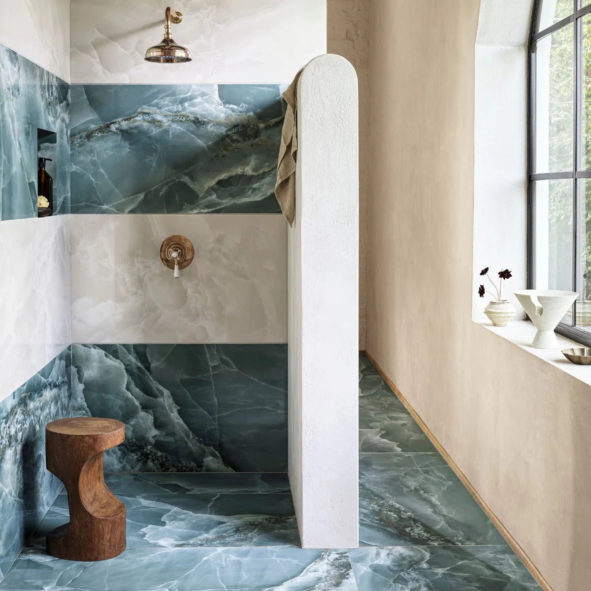 Jewel Onyx Aqua Tile