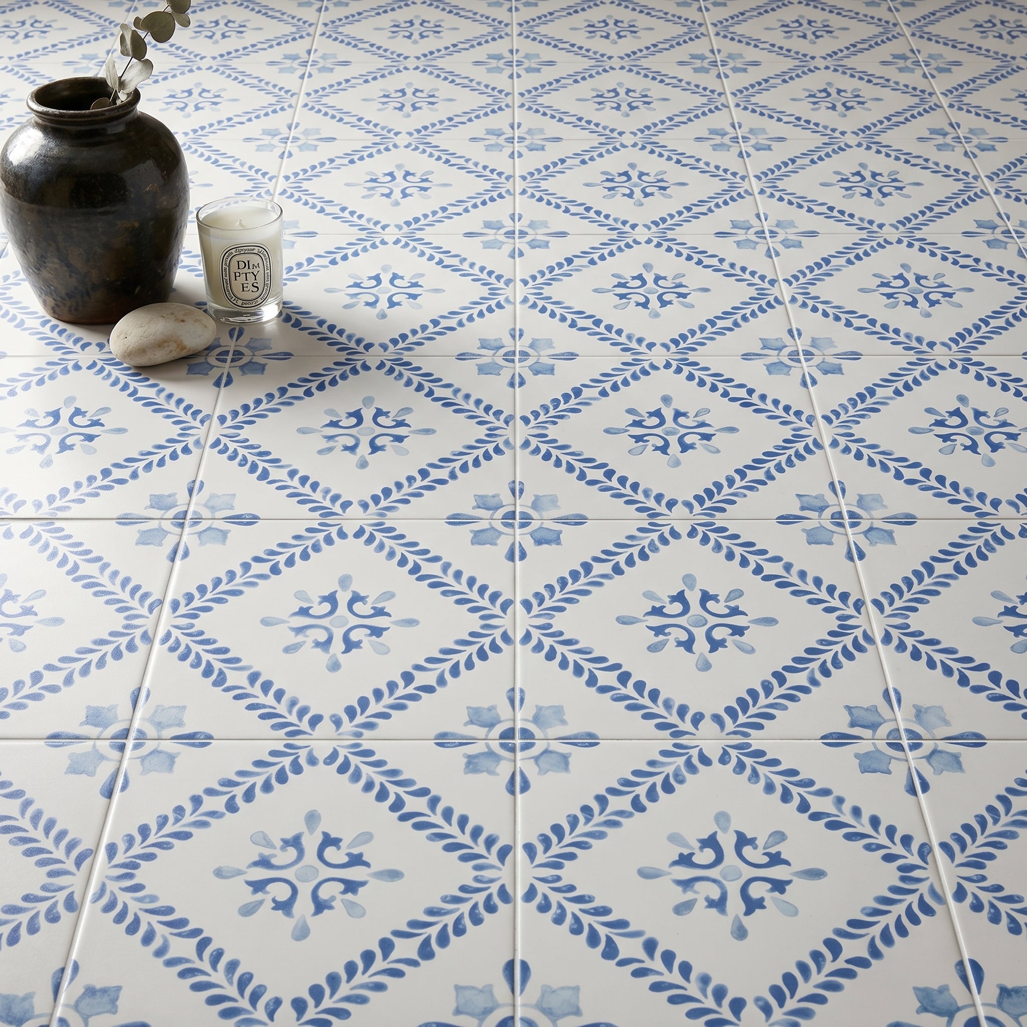 Mallorca Diamond Patterned Tile