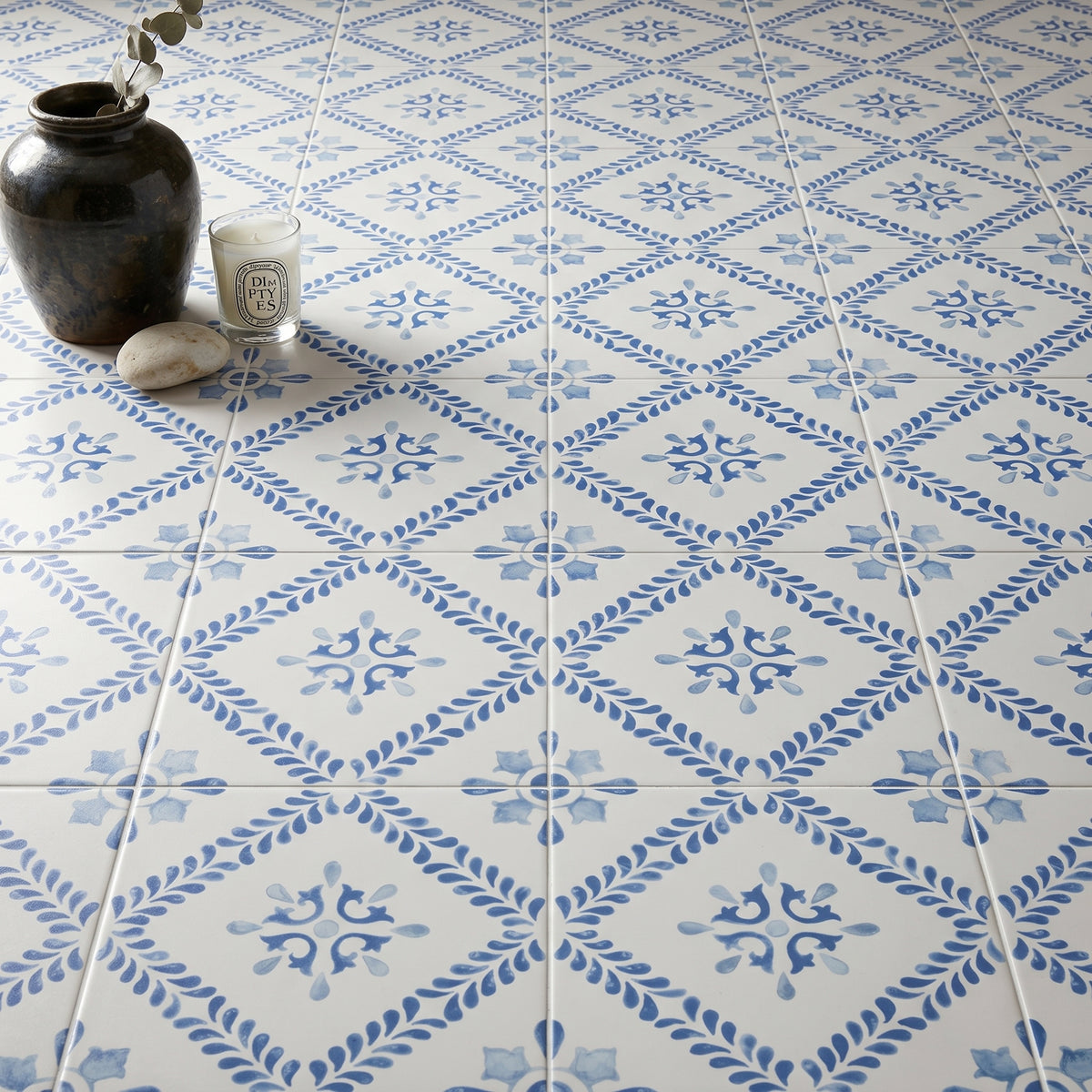 Mallorca Diamond Patterned Tile