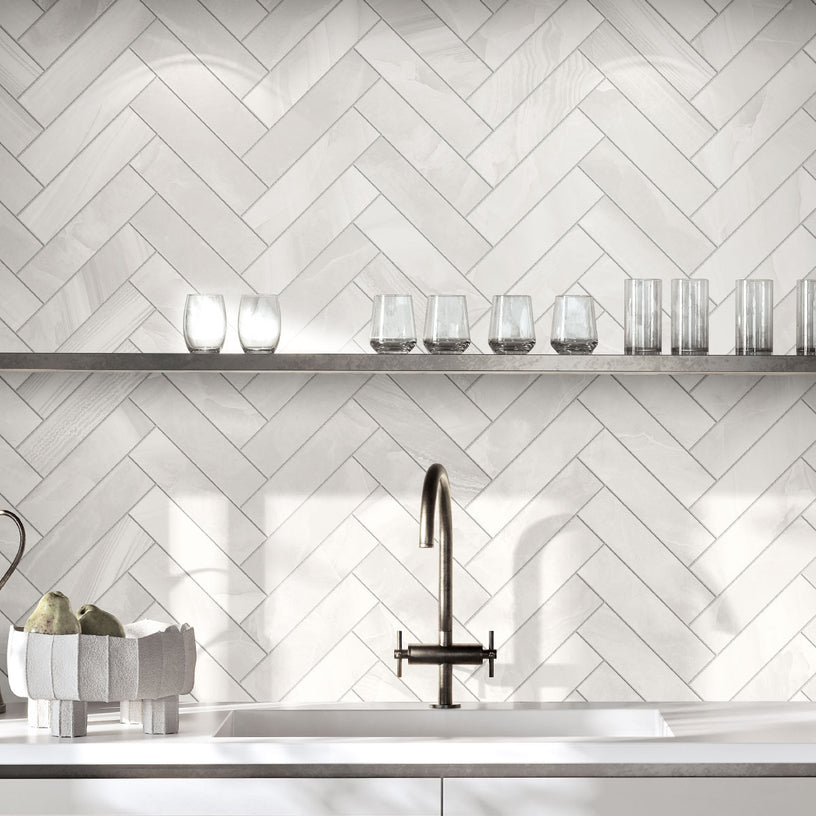 Onice Pearl Brick - Luxury White Herringbone Tiles for Bathroom & Kitchen Walls, Floors - 7.5 x 30 cm, Porcelain