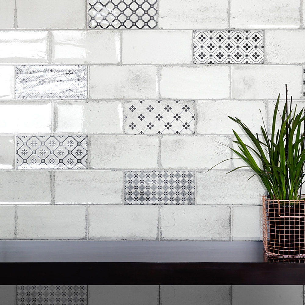 Harmony Light - Vintage White Wall Tiles for Bathrooms & Kitchen Splashbacks - 10 x 20 cm, Gloss Ceramic