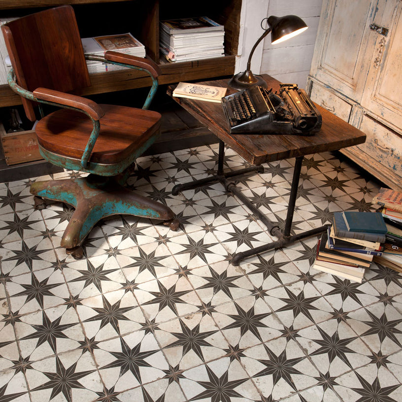 Heritage Star - Vintage Black Patterned Floor Tile for Kitchens, Hallways, Bathrooms & Fireplaces - 45 x 45 cm
